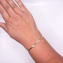 Load image into Gallery viewer, Rachel 18K Gold Filled Herringbone Bracelet/ Anklet
